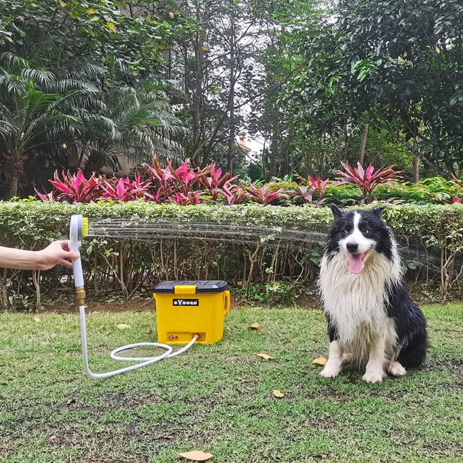 OYOOQO Portable Outdoor Camping Shower with Rechargeable Water Pump and