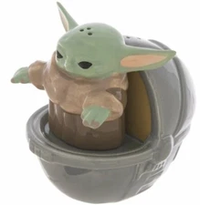 Star Wars Mandalorian Baby Yoda The Child Ceramic Salt and Pepper Shakers Disney