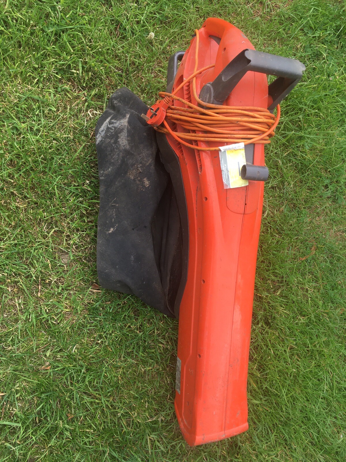 FLYMO GARDEN VAC 2200 TURBO LEAF BLOWER & VACUUM eBay