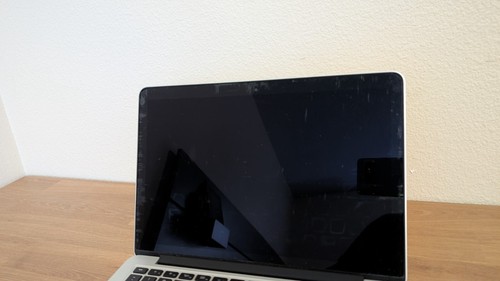 Apple MacBook Pro 13" (128GB SSD, Intel Core i5-5257U, 2.70GHz, 8GB RAM) Laptop - Picture 10 of 15