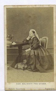 queen victoria dachshund