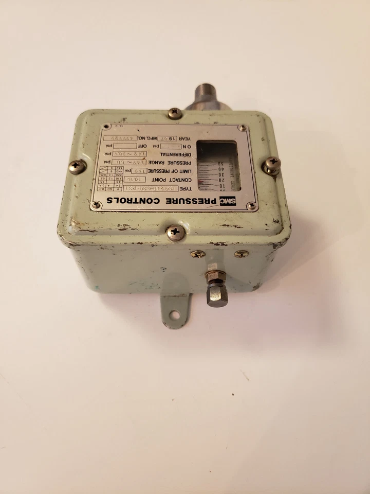 SMC ISG Pressure Switch 1.42-50 PSI Range ISG210-030-PSI - Image 4 of 4