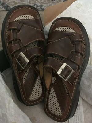 born summer sandals