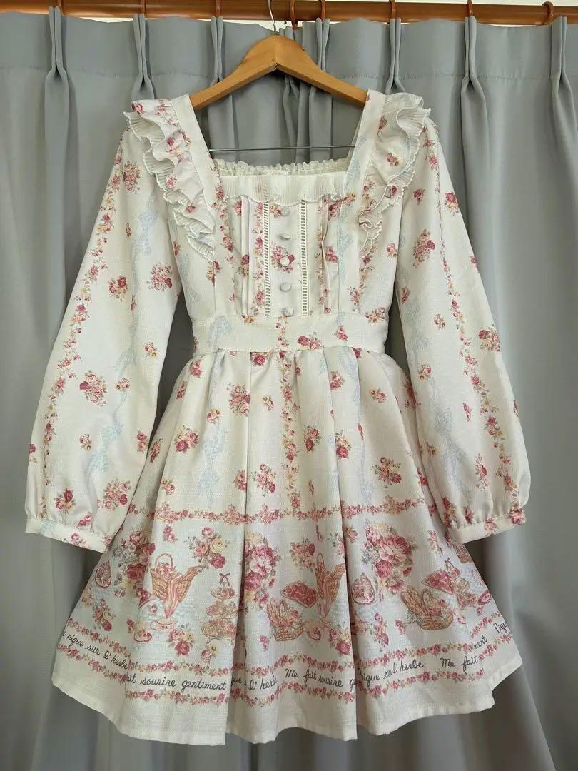 ♥LIZLISA strawberry tea party柄♥ ♥LIZLISA strawberry tea party柄♥ Many Hearts Afternoontea