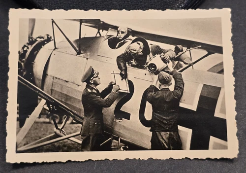 LUFTWAFFE PILOTS GET READY FOR BOMBING! German Wartime Military WW2 WWII Photo