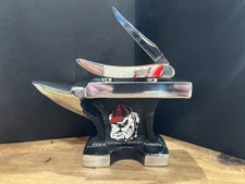 Case XX Georgia Bulldog Knife Display Anvil. Very Cool. Knife Not Included.
