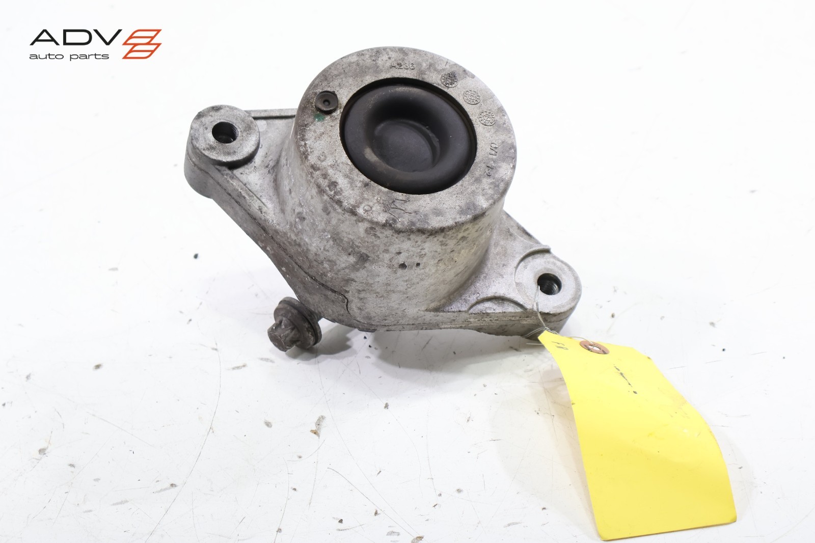 Maserati Ghibli 2014-2020 Right Side bracket P/N 13858