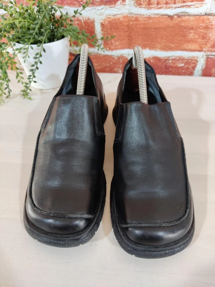 WOMENS CLARKS SOFTWEAR UK 5D BLACK LEATHER LOW WEDGE SCHOOL WORK LOAFER SHOES - Image 2 of 4