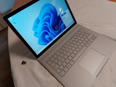 Microsoft Surface Book 1703 13,3 Zoll Full HD SDD Win 11  USB 3.0  Akkus IO