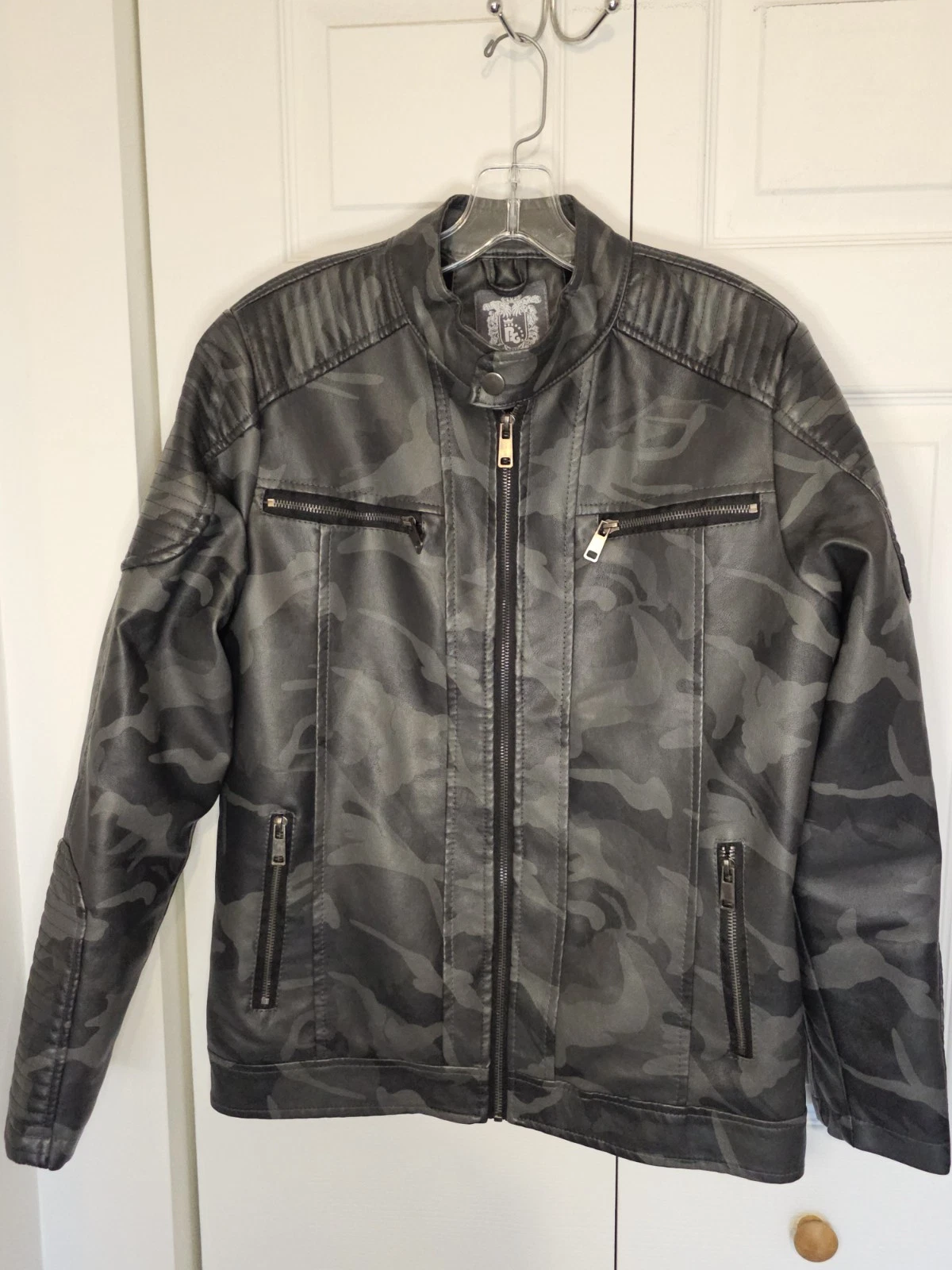 Bleu Grandeur Men's Urban Camo Jacket - Size Small - Faux Fur Liner Warm Coat