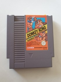 NINTENDO NES GAME DONKEY KONG CLASSICS PAL VERSION BOXED WITH MANUAL 