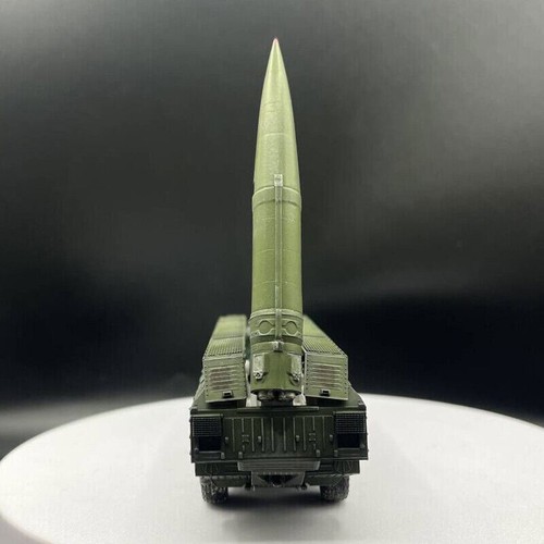 Soviet Guards Army Spider (SS-23) Oka Tactical Ballistic Missile Complete Model - Picture 4 of 11