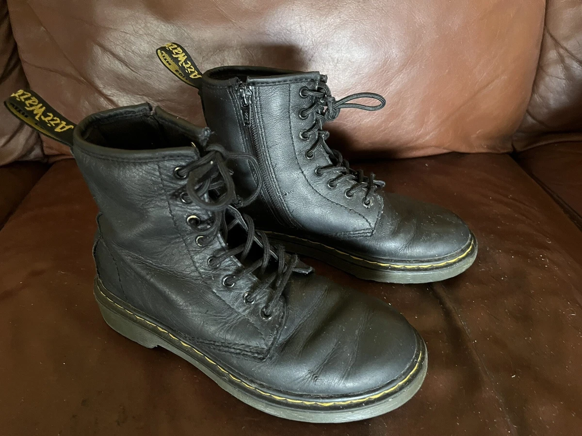 Dr martens shop size 2