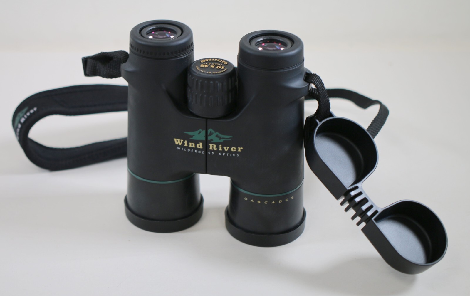 Leupold Wind River Cascades 10x42 Center Focus Roof Prism Waterproof