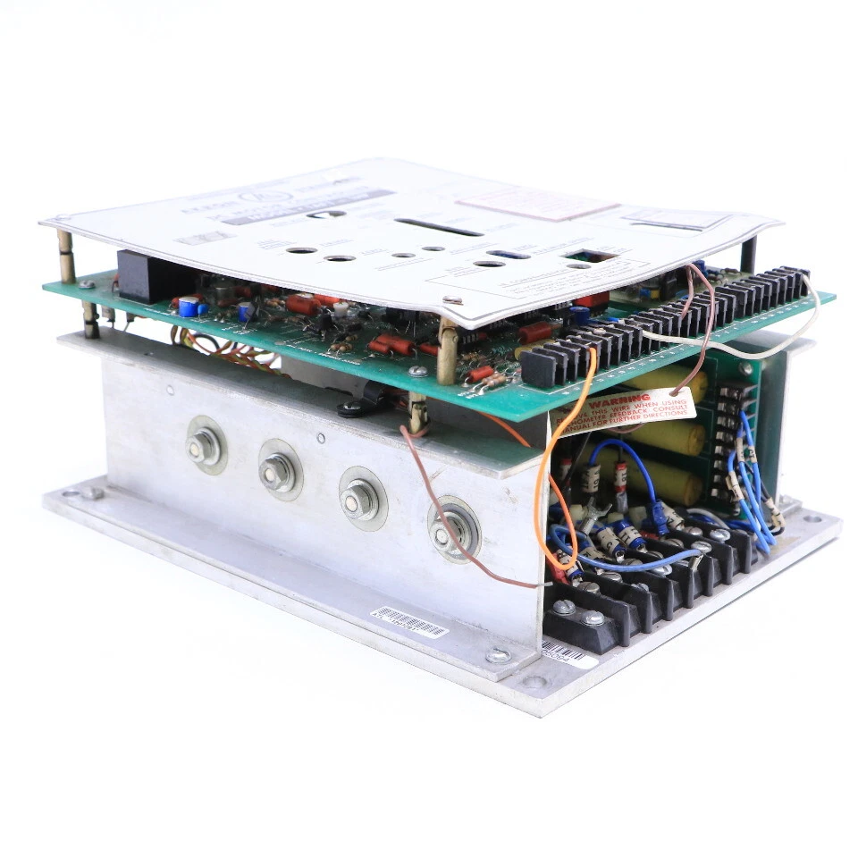 CONTROLADOR DE MOTOR DC ESTÁNDAR AKRON 1AF1-1HP DC Foto 3 de 4