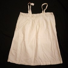 Chemise de nuit ancienne avec dentelles et aux initiales DL