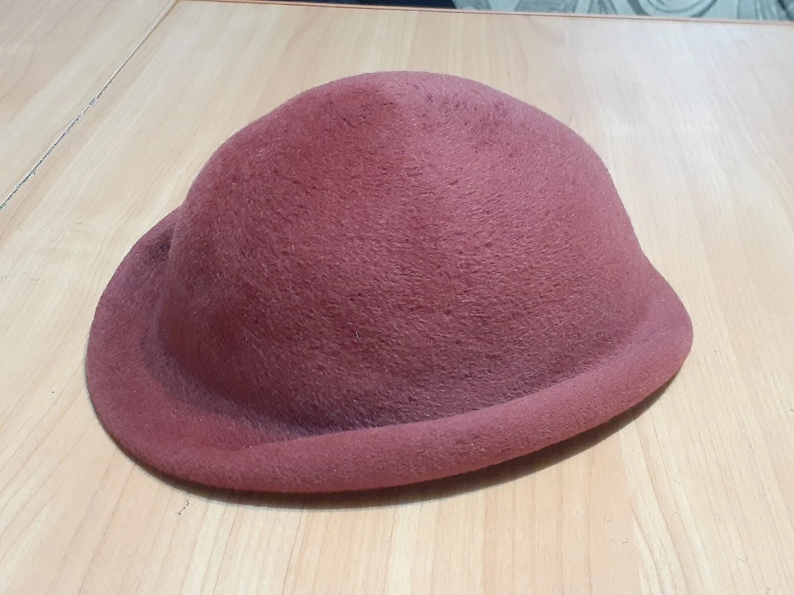 Chapeau rouge Christian Dior Tricots et Coordonnés 