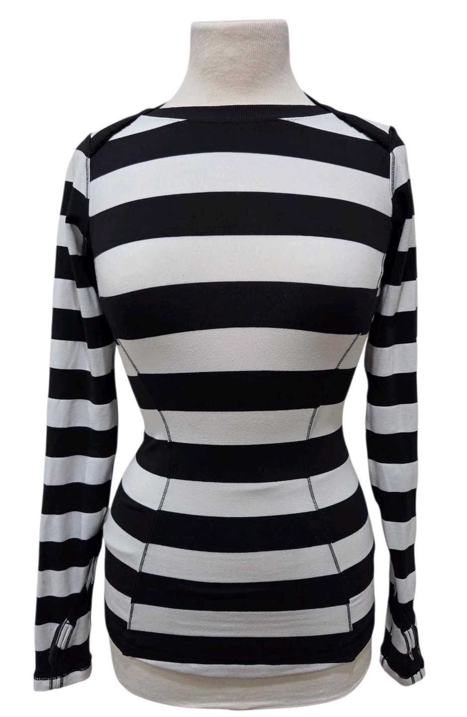 Lululemon Base Runner Athletic Top Pullover Women… - image 1