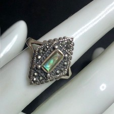 9910 Sterling Silver Marcasite and Abalone Inlay Vintage Ring Size 6 4.4grams