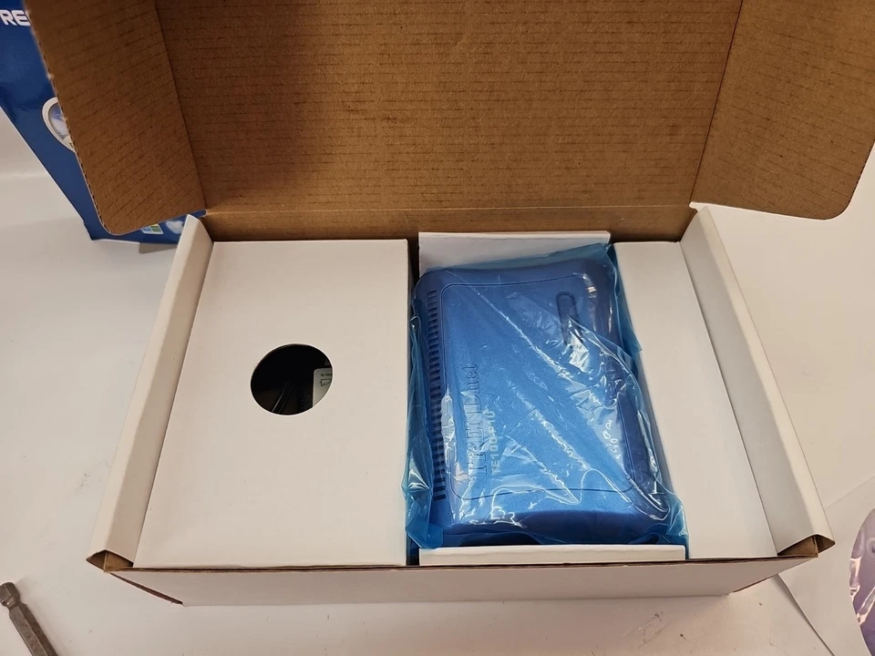 TRENDnet TE100-P1U Print Server - Image 4 of 4