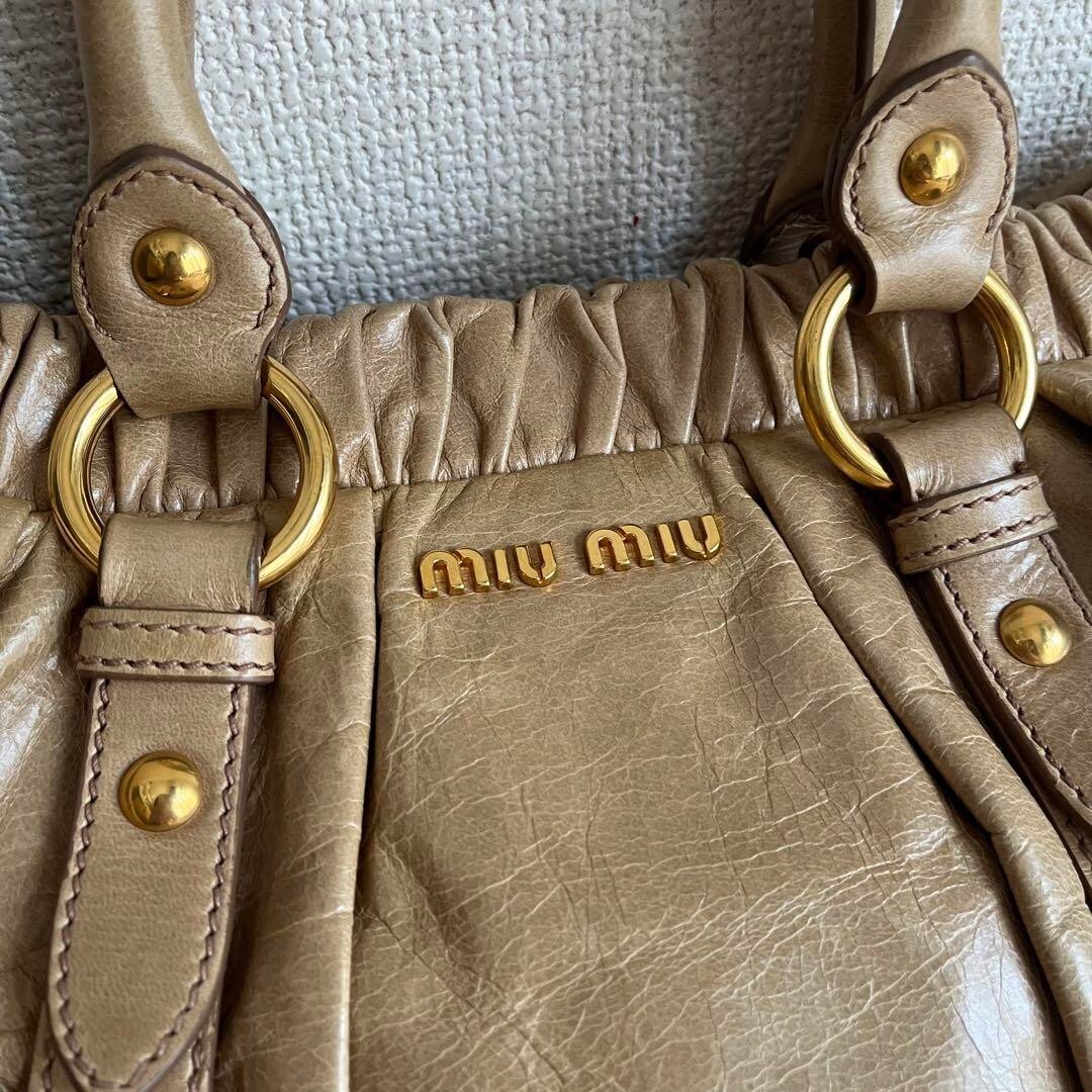 miumiu2way ベージュ レザー ダブルハンドル バッグ miumiu2way ベージュ レザー ダブルハンドル バッグ MIUMIU Miu
