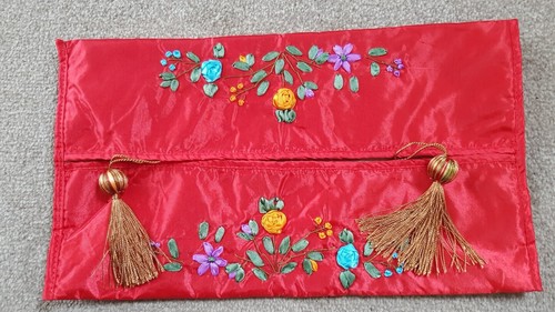 Chinese Pouch