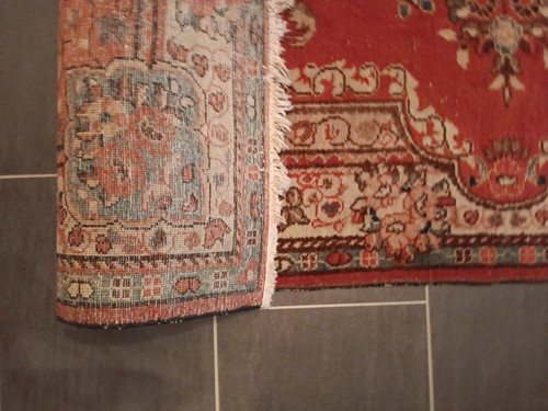 Älterer Teppich/Brücke, Orient, Blumen- u. Tiermotive, 196 X 127 - Bild 16 von 17