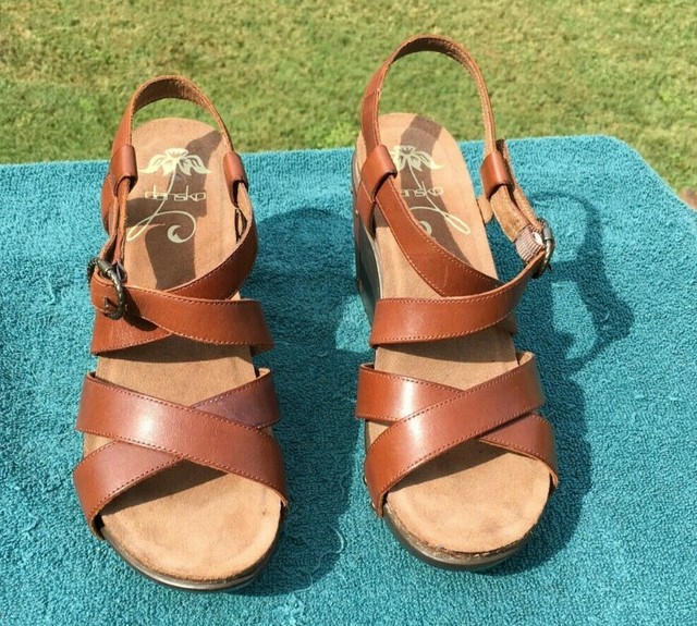 dansko frida wedge sandals