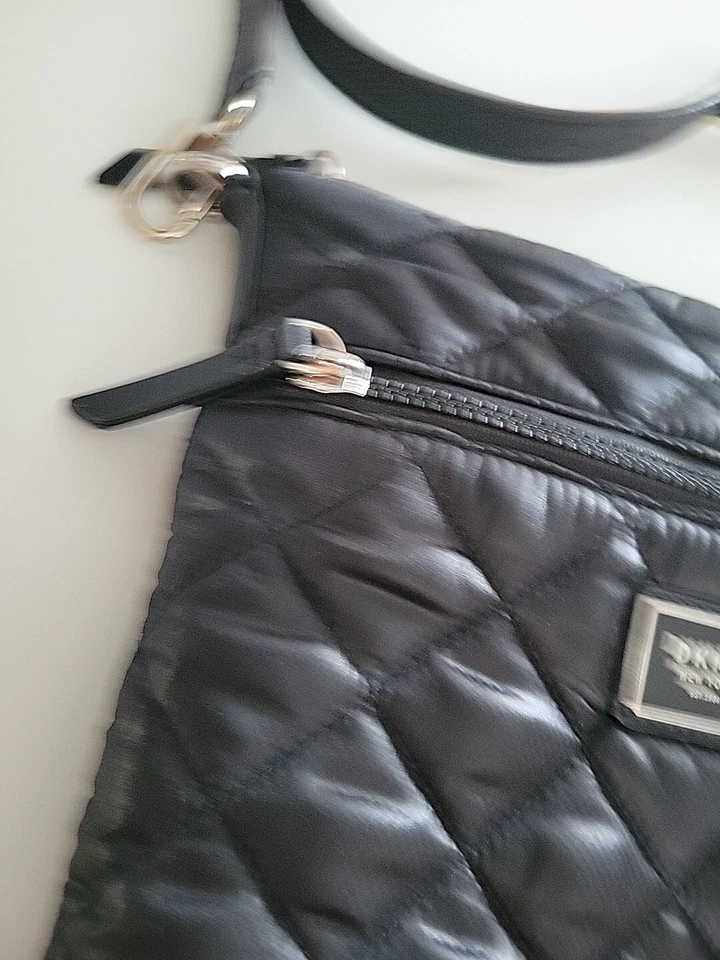 Dkny Maya Quilted Nylon Black Crossbody Purse EC Puffer - Image 3 of 4