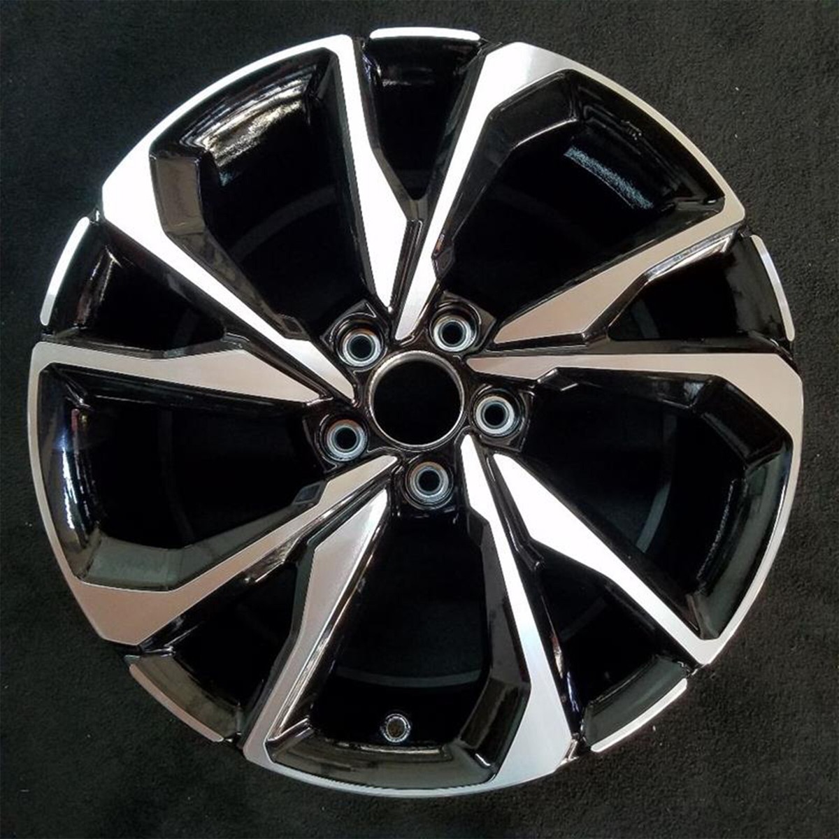 Honda Civic OEM Wheel 18
