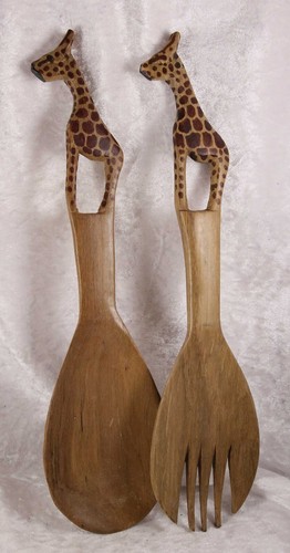 1 pair of wooden salad servers featuring giraffees 12 inches long serving item