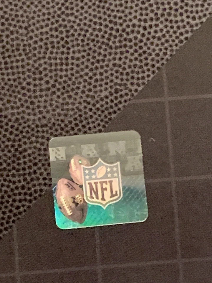 Denver Broncos 3D Football Helmet Puzzle PZLZ (NFL) New In Sealed Box - Image 3 of 3