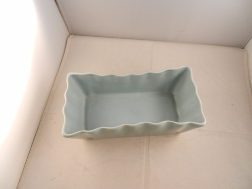 VINTAGE CAMARK POTTERY MEDIUM GREEN TRAY 3" TALL / 9" WIDE - Picture 7 of 7
