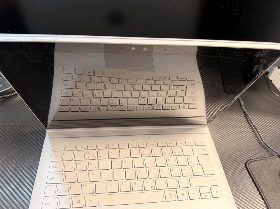 Microsoft Surface Book - Defekt / Bastlergerät - Bild 4 von 4