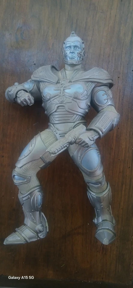 Arnold Schwarzenegger como Mr Freeze - Imagem 4 de 4