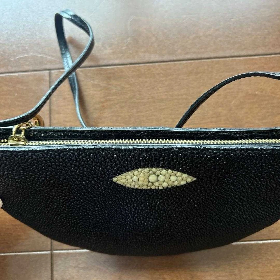 Bolso de Hombro BVLGARI Cuero Negro Media Luna - Para Mujer - Usado - De Japón Foto 4 de 4
