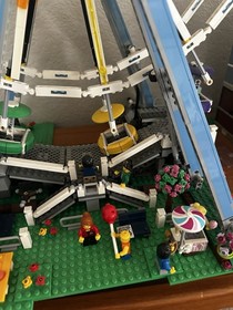 LEGO CREATOR: Ferris Wheel (10247) (fully built)