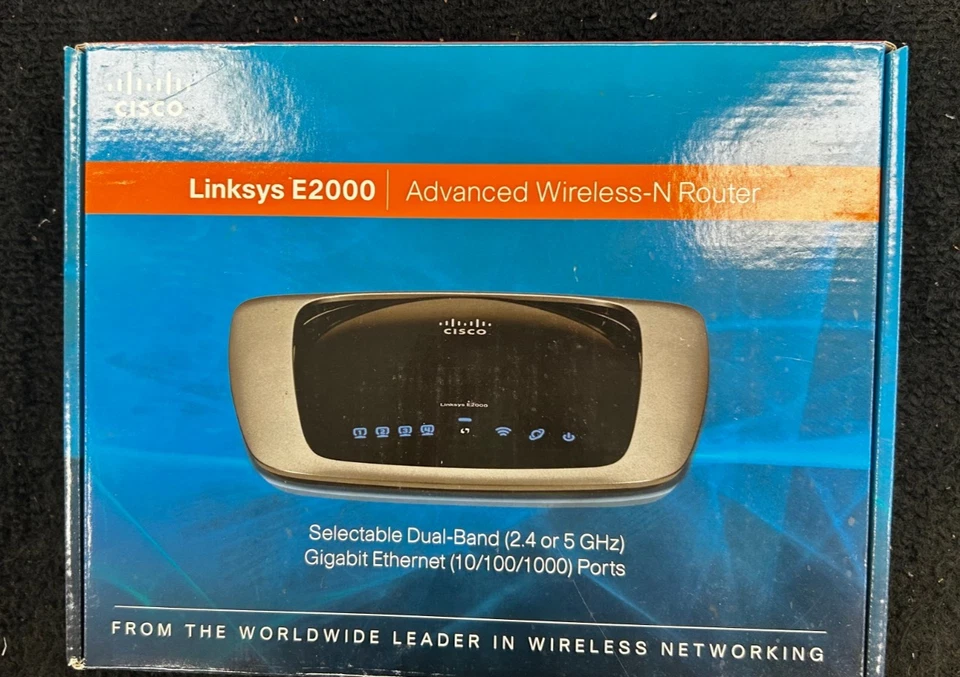 Cisco Linksys E2000 Dual Band (2.4 or 5GHz) - Image 2 of 3
