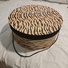 Tiger animal print pattern large round hat box 14"x6" rare