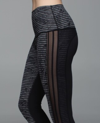 NWOT Lululemon Wunder Under 30  Luxtreme Stripe Play Slate Black/ Black | SIZE 4