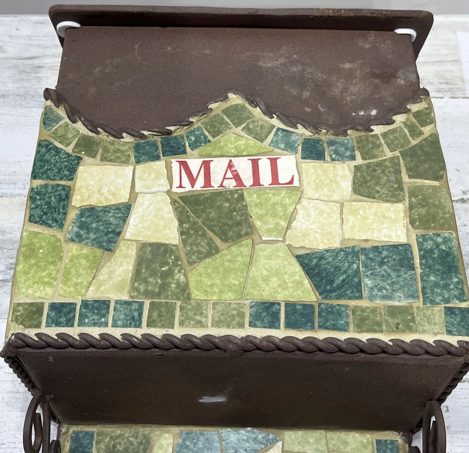 Buzón de montaje en pared mosaico azulejo verde casa de campo vintage hecho a mano Foto 4 de 4