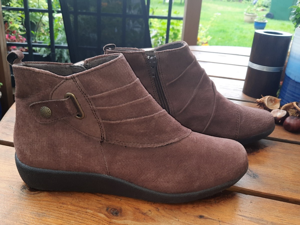 Suede Earth Shoes Booties NIB Earth Origins Oakland Amanda Ankle