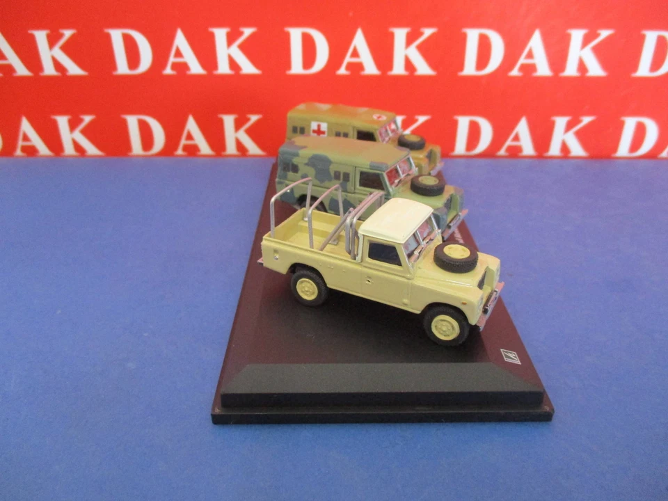 Die cast 1/72 Modellino Auto Set Land Rover Series III 109 by Cararama - Immagine 3 di 4