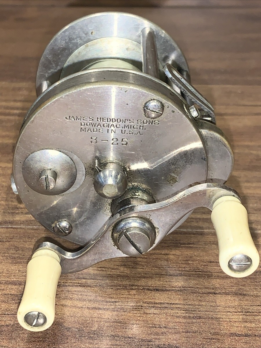 Vintage James Heddon's Sons , Dowagiac, MICH Made In USA 3-25 Bait