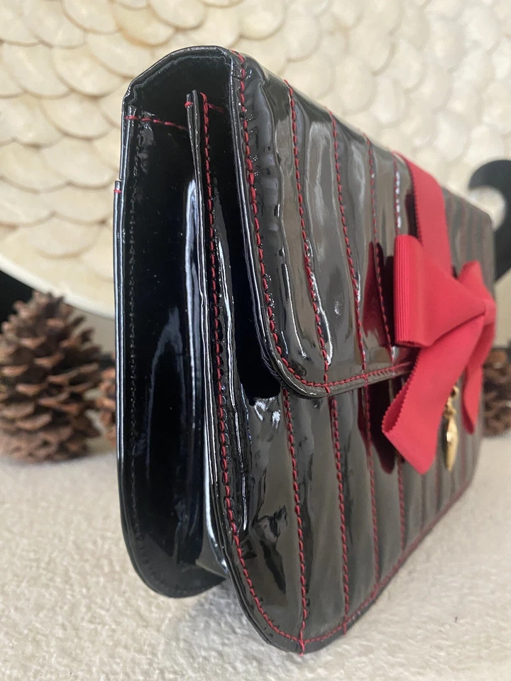 MOSCHINO винтажный черный лакированная кожа красный бант клапан клатч РЕДКАЯ - Изображение 3 из 4