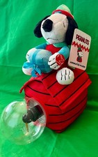 SNOOPY FLYING ON DOGHOUSE ANIMATED LIGHTUP MUSICAL CHRISTMAS PLUSH TOY NEW TAG