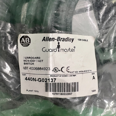 Allen-Bradley Guardmaster 440N-G02137 Berührungsloser Sicherheitsschalter - NEU/OVP