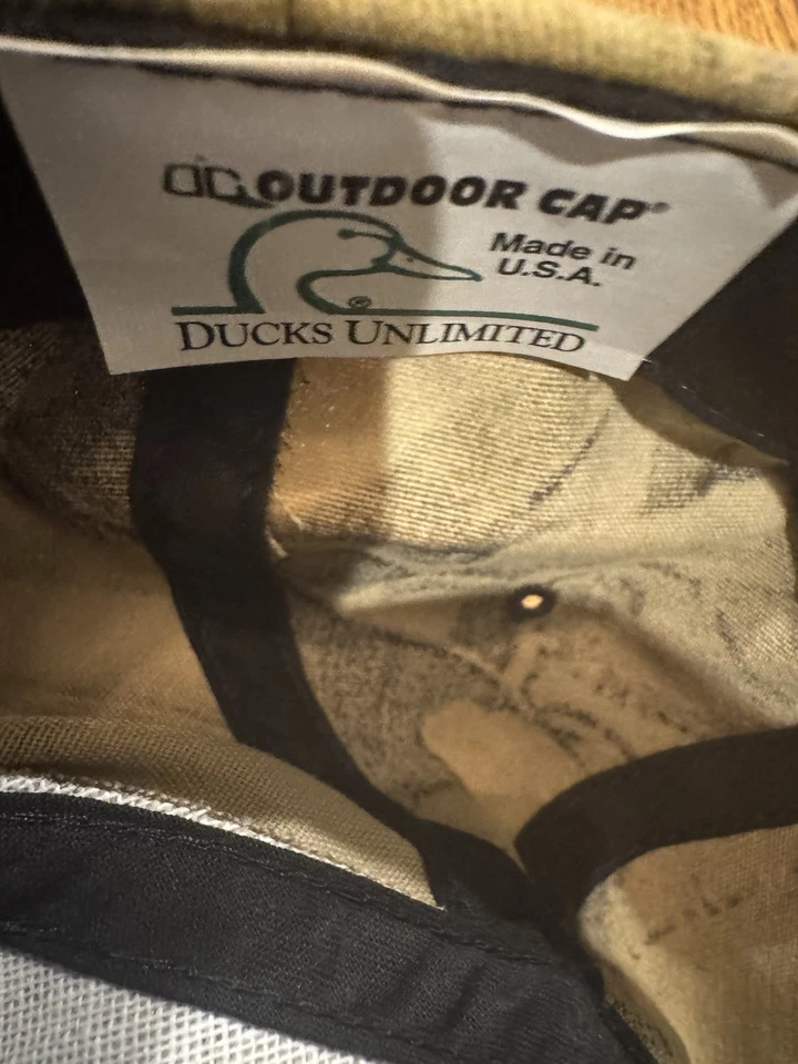 Sombrero Ducks Unlimited Adv. Gorra Wetland Camo Duck Call tamaño ajustable adulto en muy buena condición Foto 3 de 4