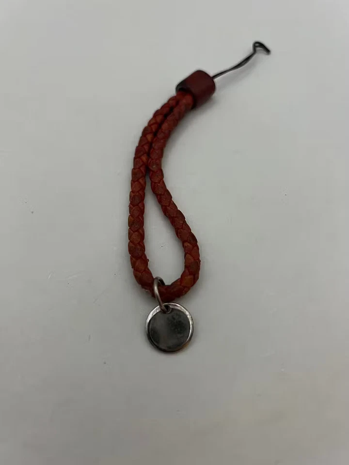 Ремешок для смартфона Bottega Veneta кожаный красный б/у E0108-24 - Изображение 4 из 4