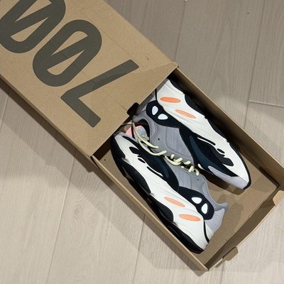 Size 10.5 adidas Yeezy Boost 700 Wave Runner Men's Athletic Sneakers